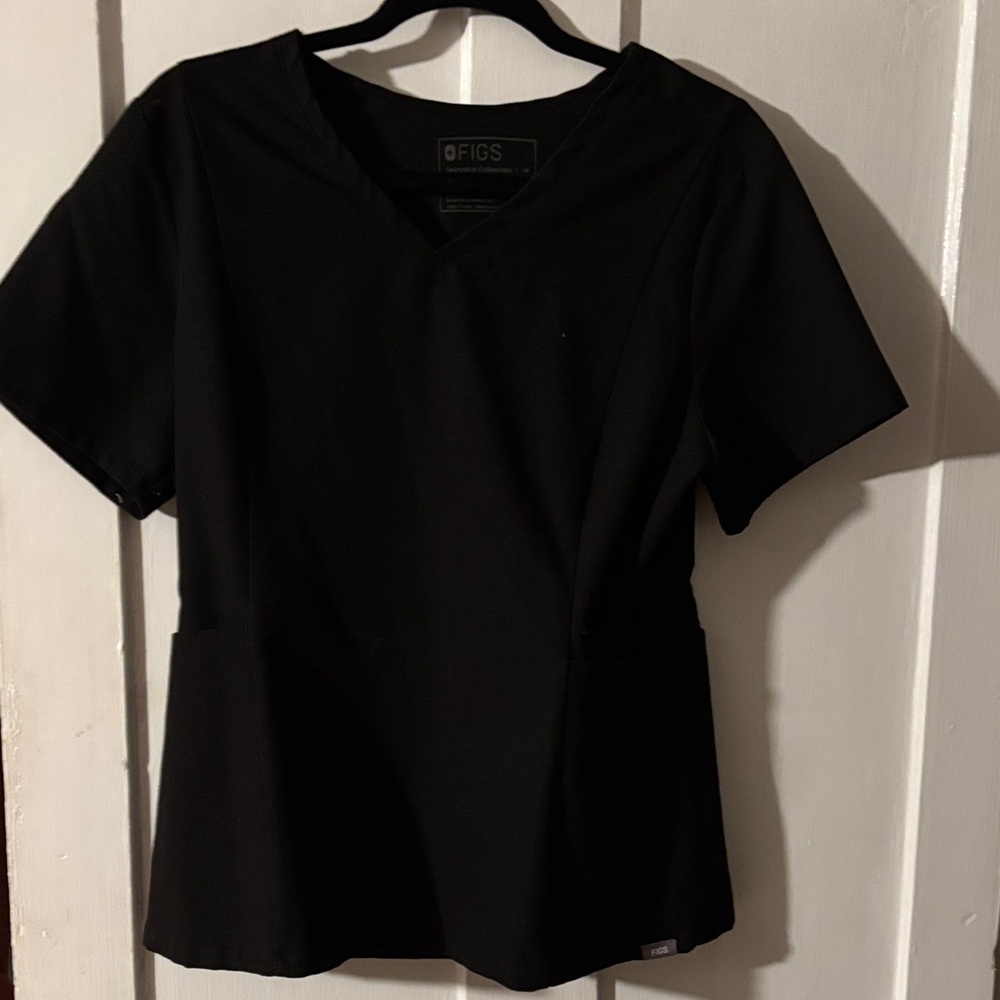 Figs Women's Slim Fit Black Scrub Tops